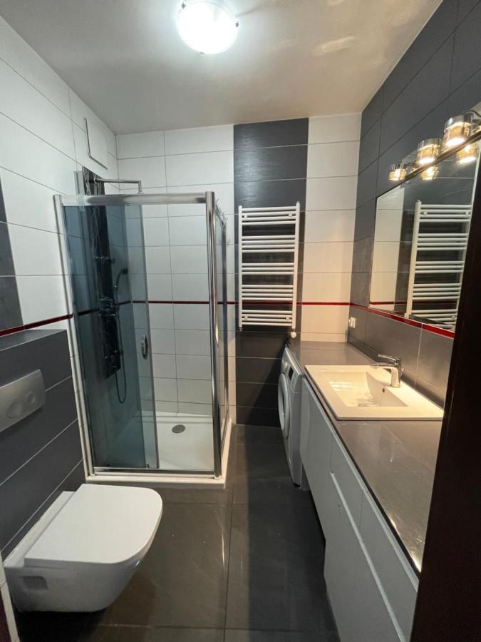 42 M Z Miejscem W Garazu Z Winda Blisko Centrum I Morza Apartment