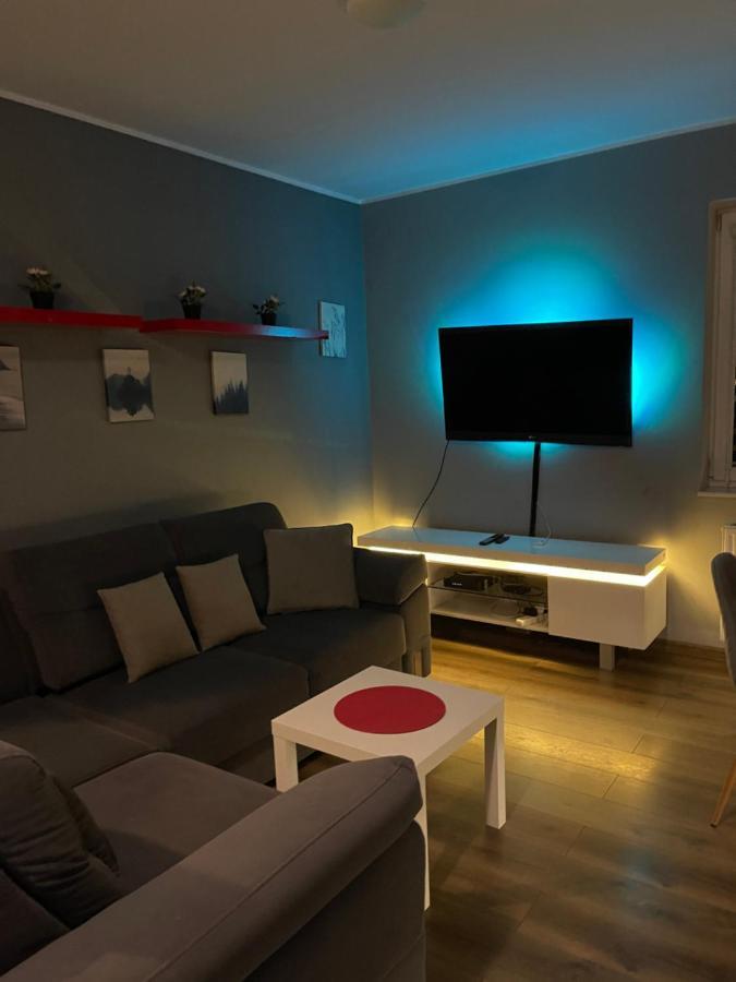 42 M Z Miejscem W Garazu Z Winda Blisko Centrum I Morza Gdynia